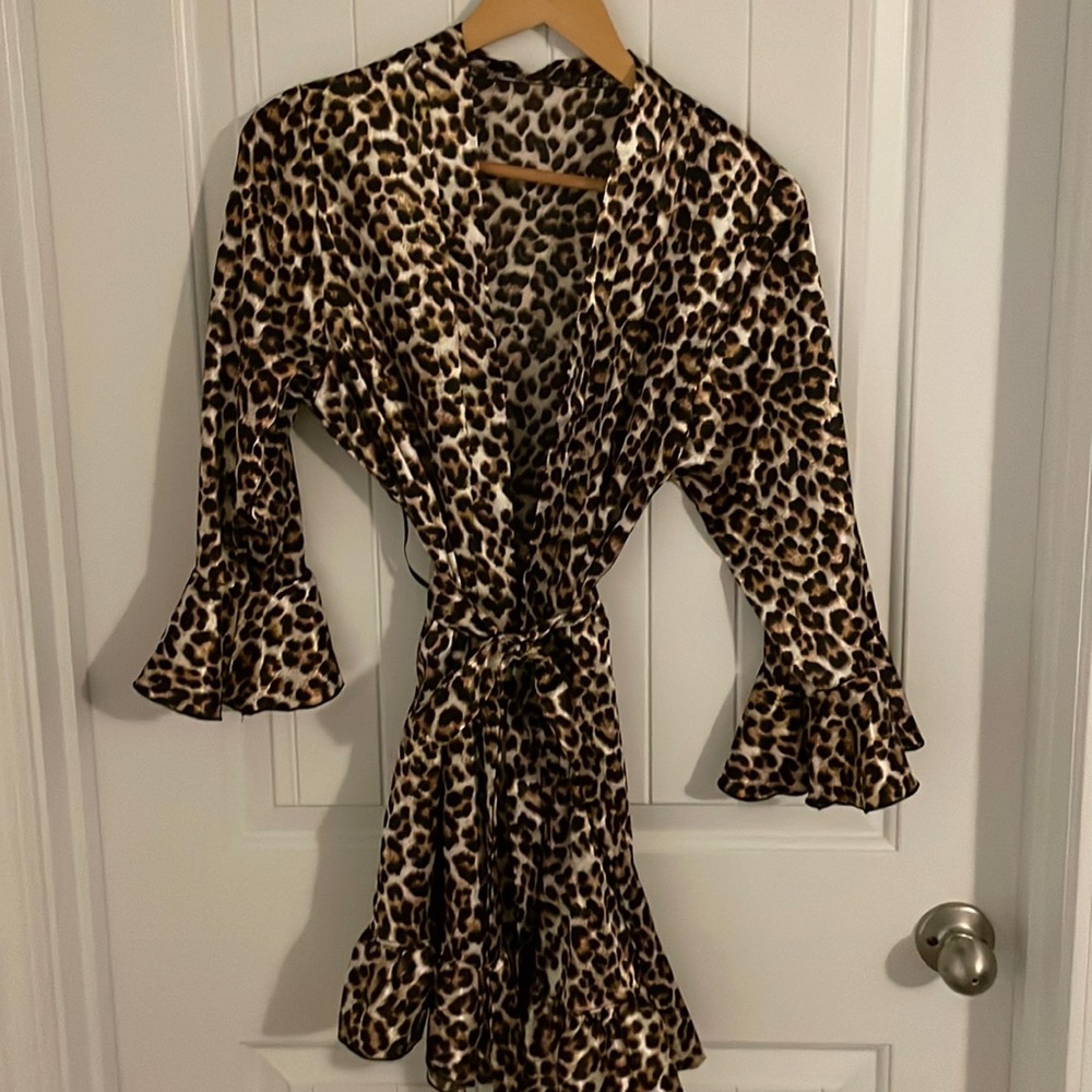 Leopard Robe OSFM